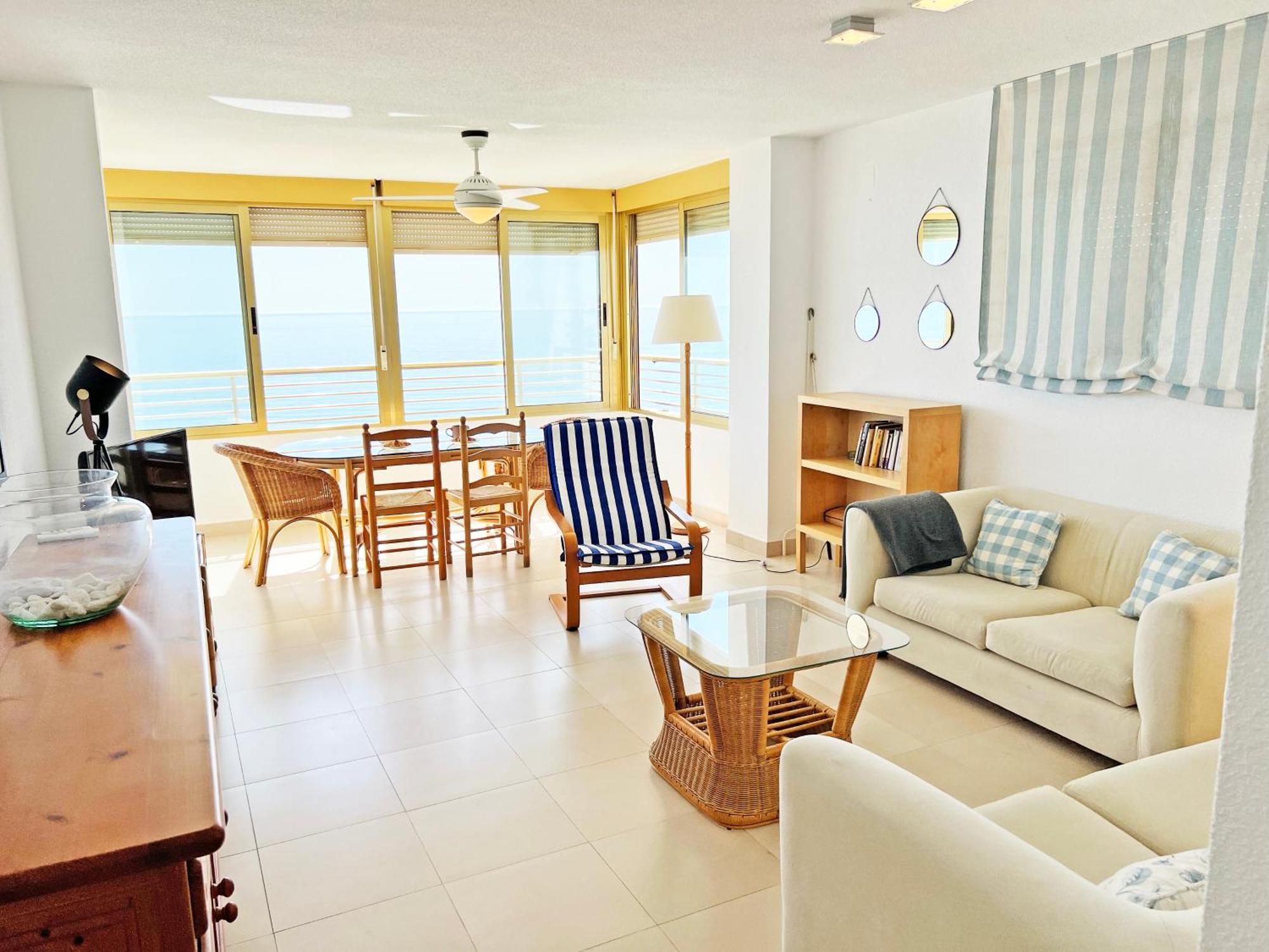 Oasis Frente Al Mar. Parking Gratis Apartment El Campello Bagian luar foto