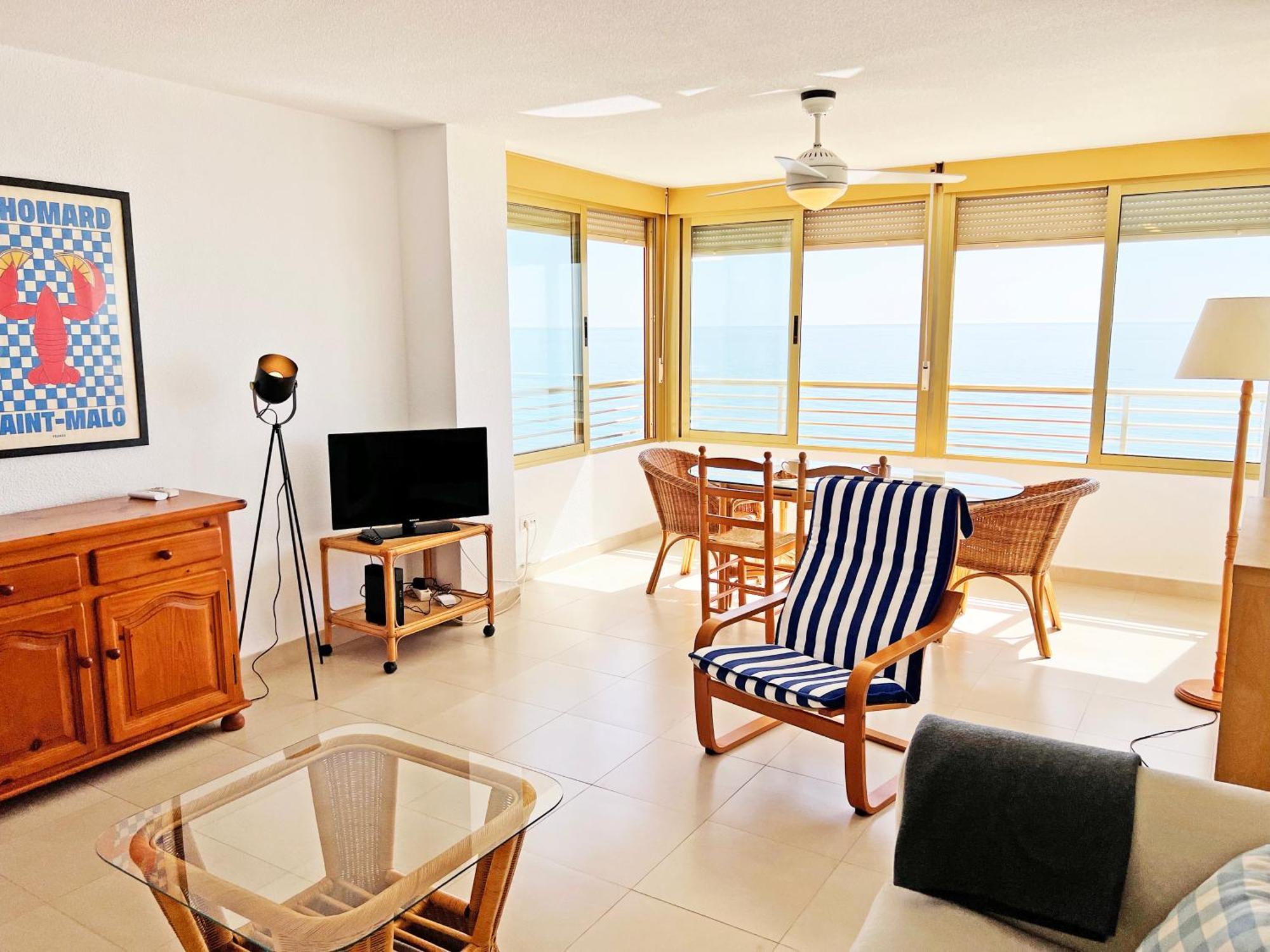Oasis Frente Al Mar. Parking Gratis Apartment El Campello Bagian luar foto