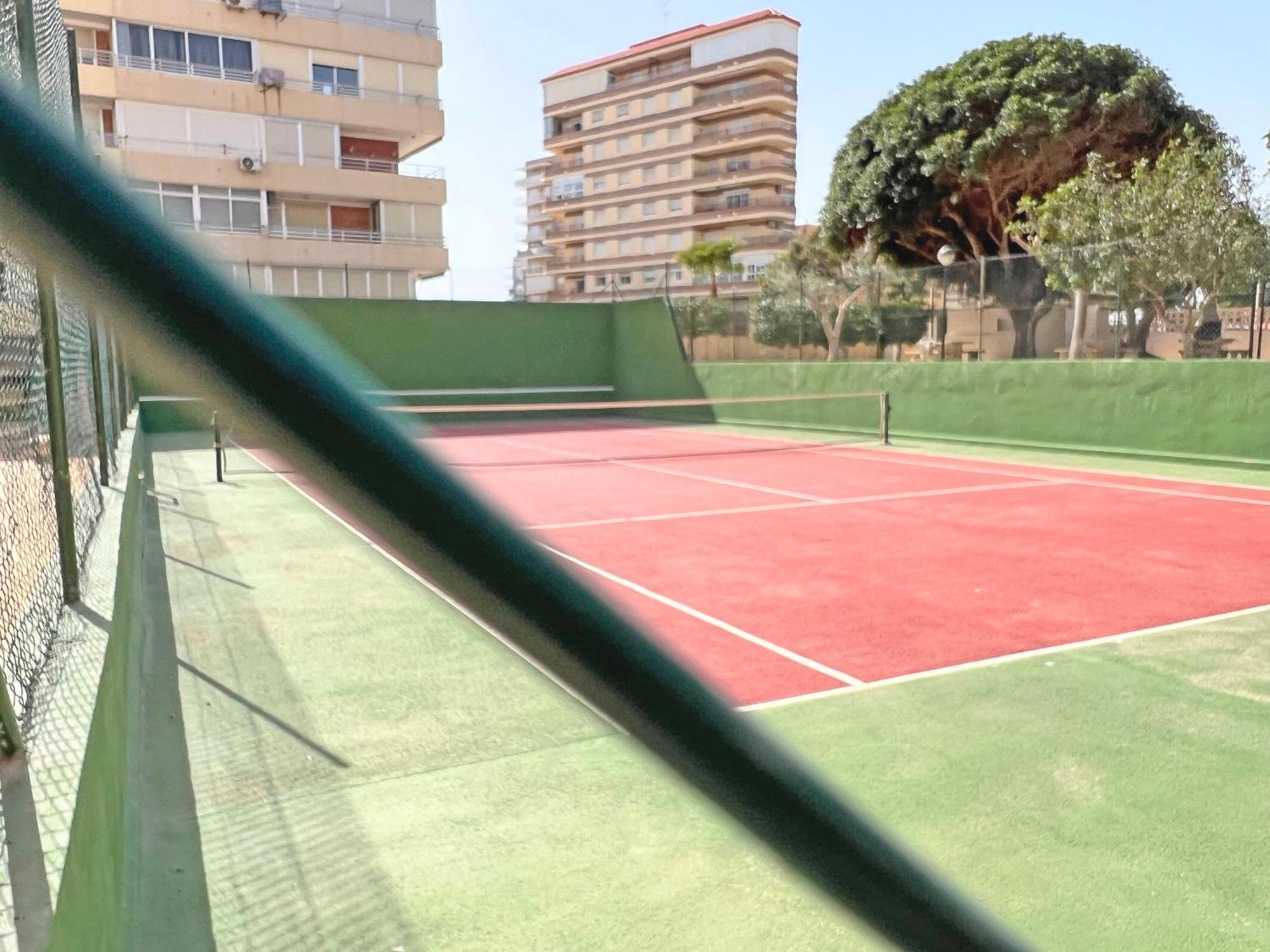 Oasis Frente Al Mar. Parking Gratis Apartment El Campello Bagian luar foto