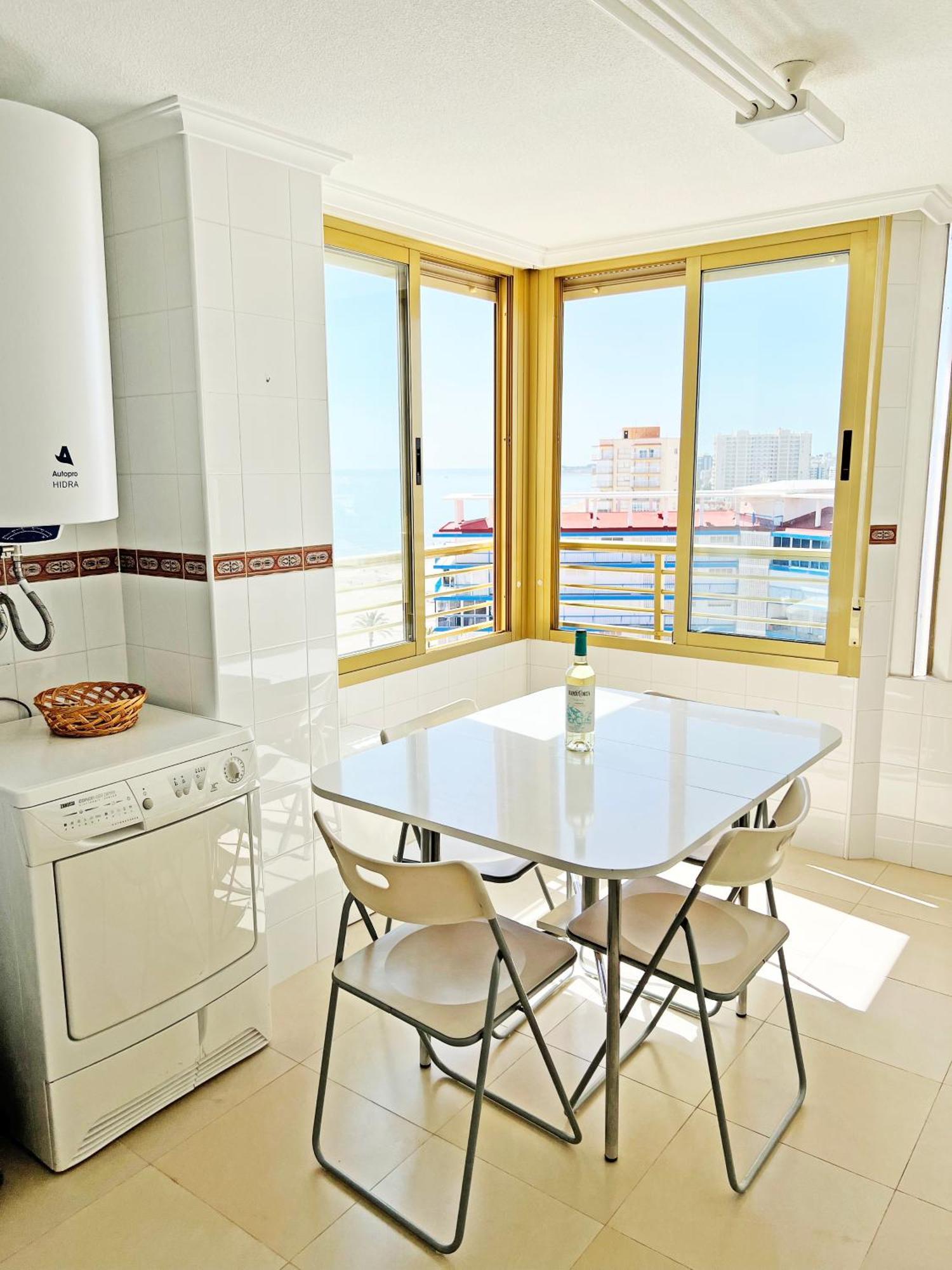 Oasis Frente Al Mar. Parking Gratis Apartment El Campello Bagian luar foto