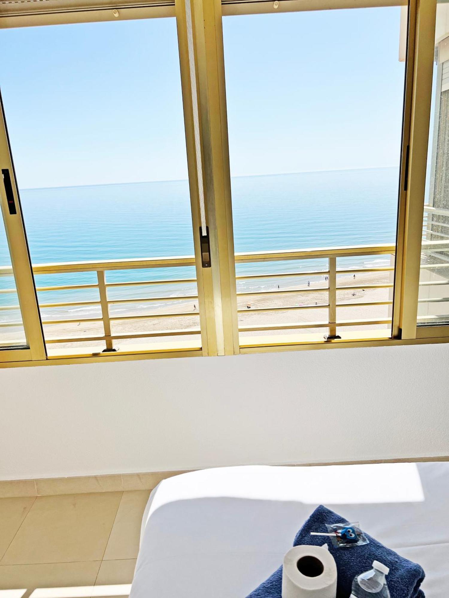 Oasis Frente Al Mar. Parking Gratis Apartment El Campello Bagian luar foto