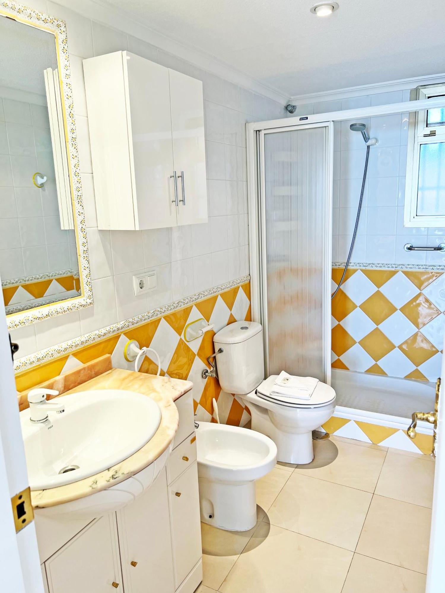 Oasis Frente Al Mar. Parking Gratis Apartment El Campello Bagian luar foto