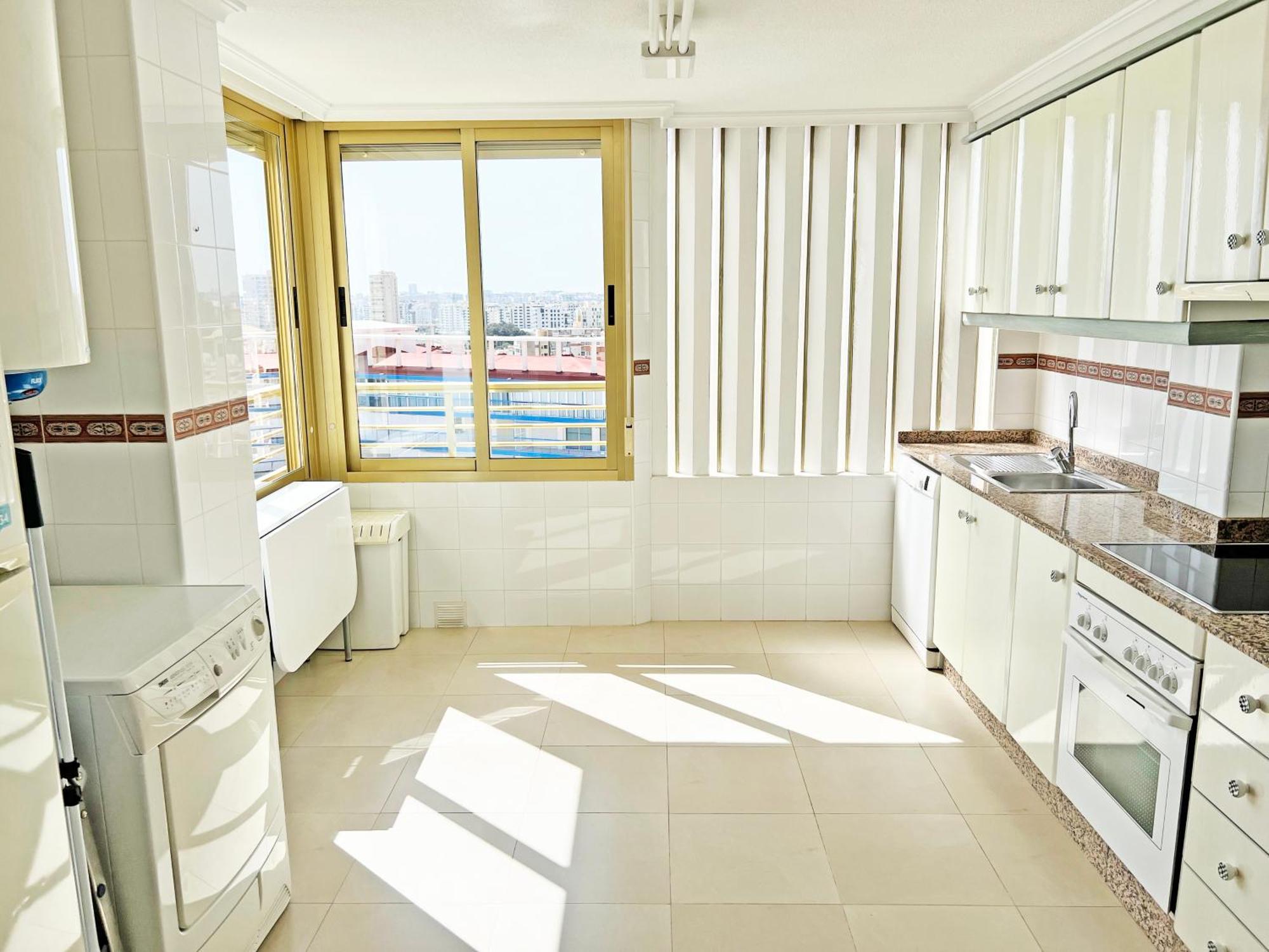 Oasis Frente Al Mar. Parking Gratis Apartment El Campello Bagian luar foto