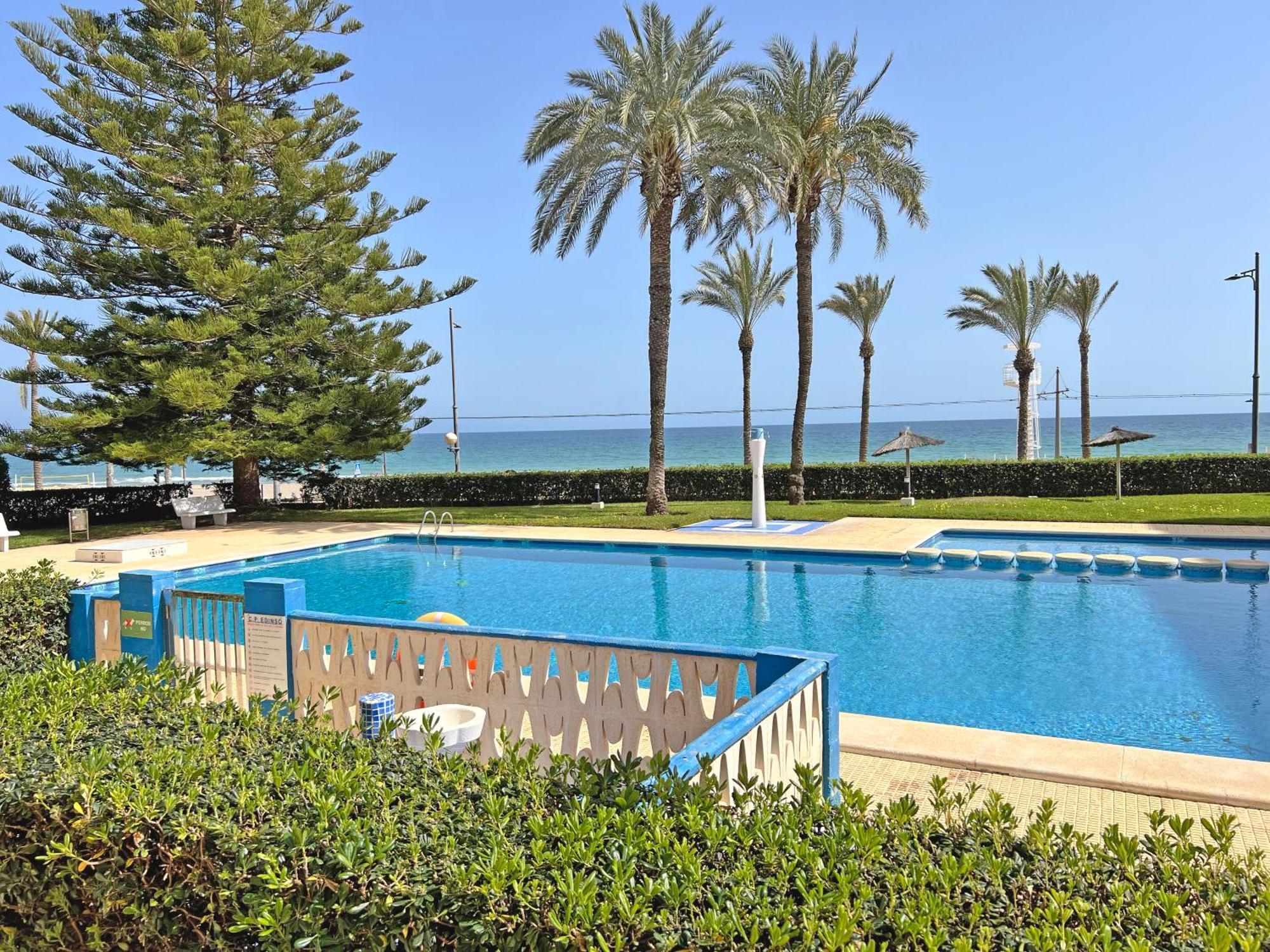 Oasis Frente Al Mar. Parking Gratis Apartment El Campello Bagian luar foto