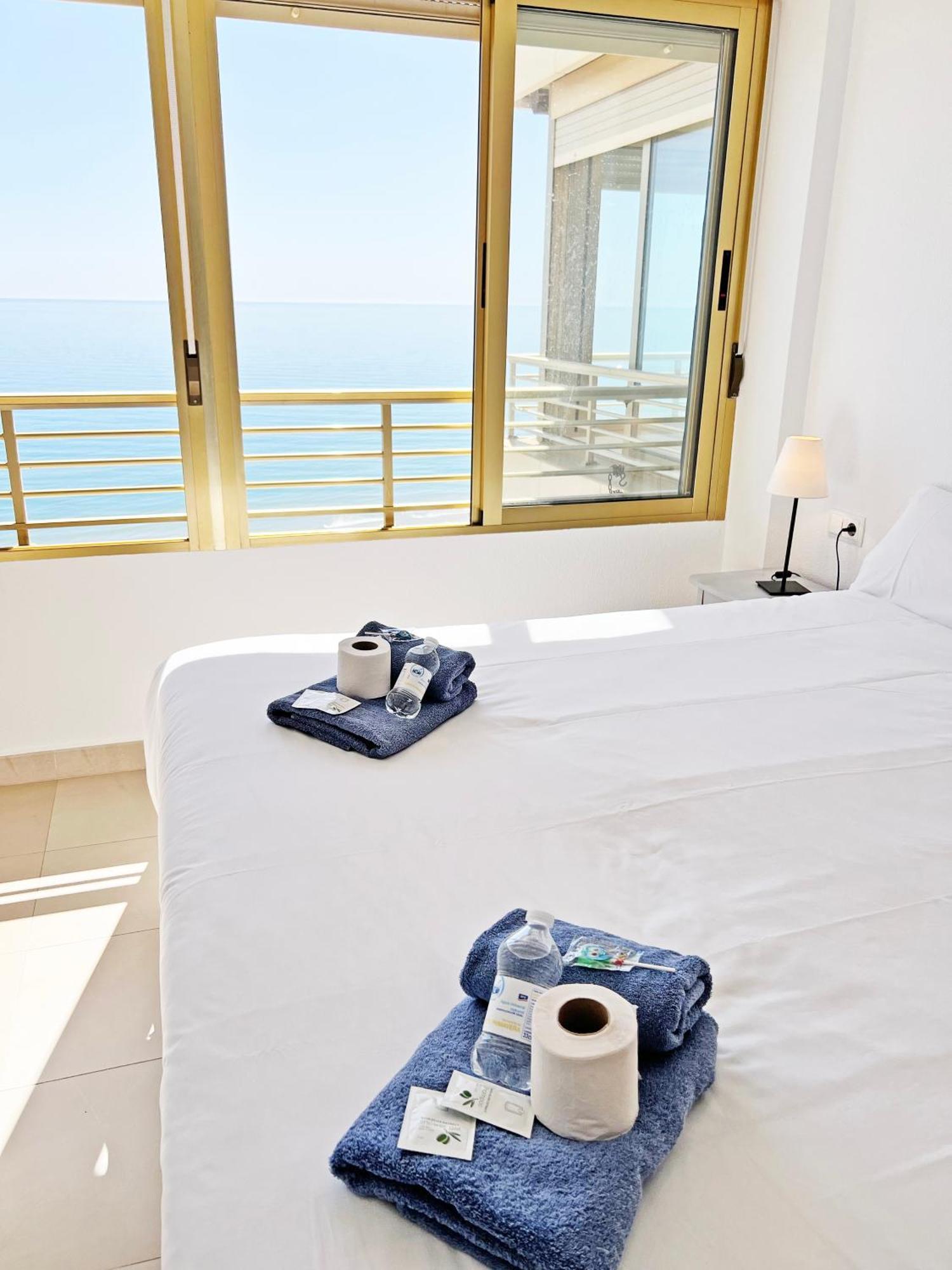 Oasis Frente Al Mar. Parking Gratis Apartment El Campello Bagian luar foto